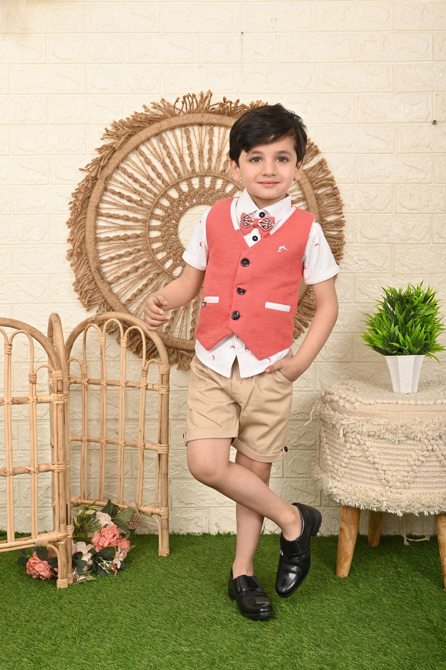 Chic & Smart Waist Coat With a Tie & Short Set